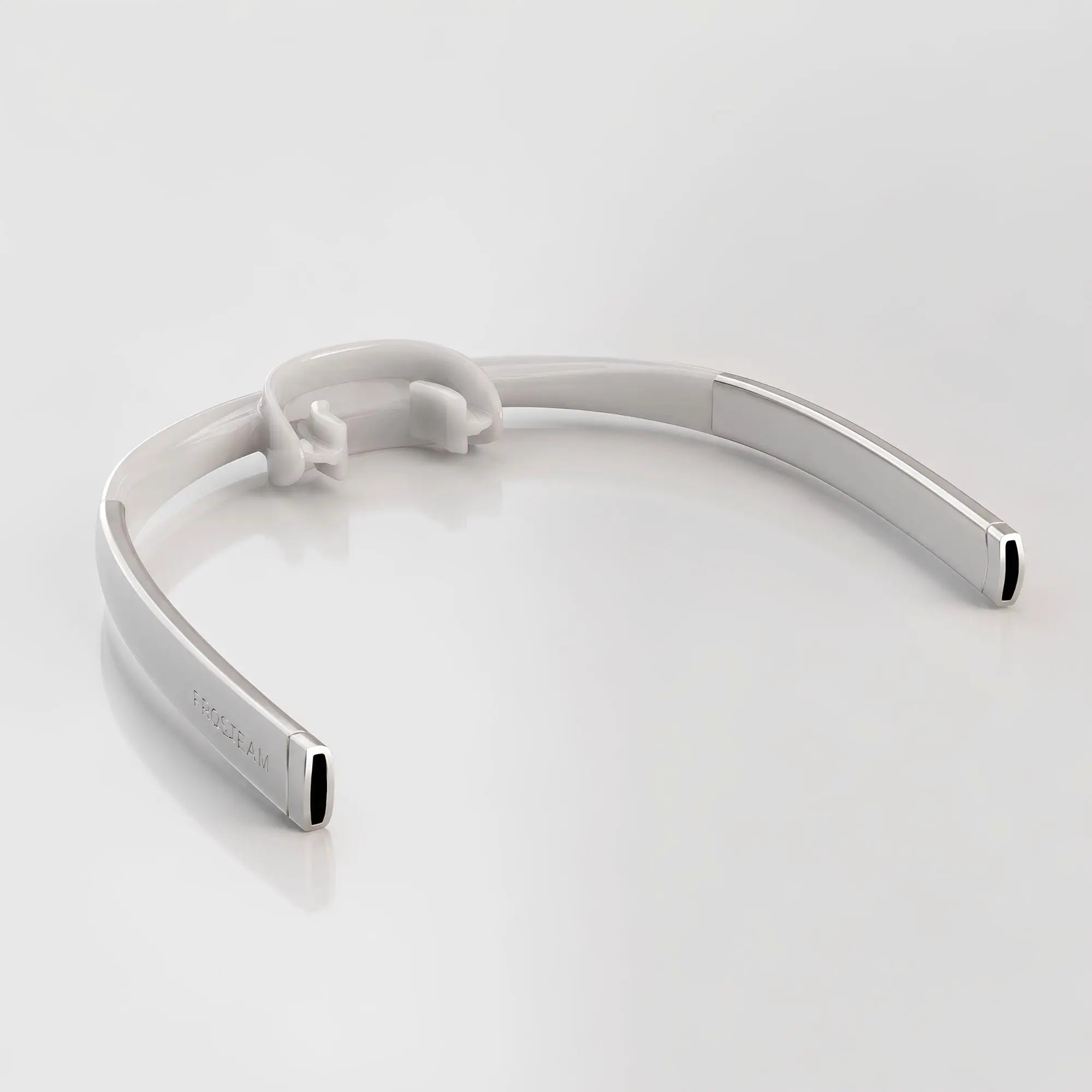 Frosteam Dive Breather wearable breathing trainer displayed on a minimalist white luxury background.