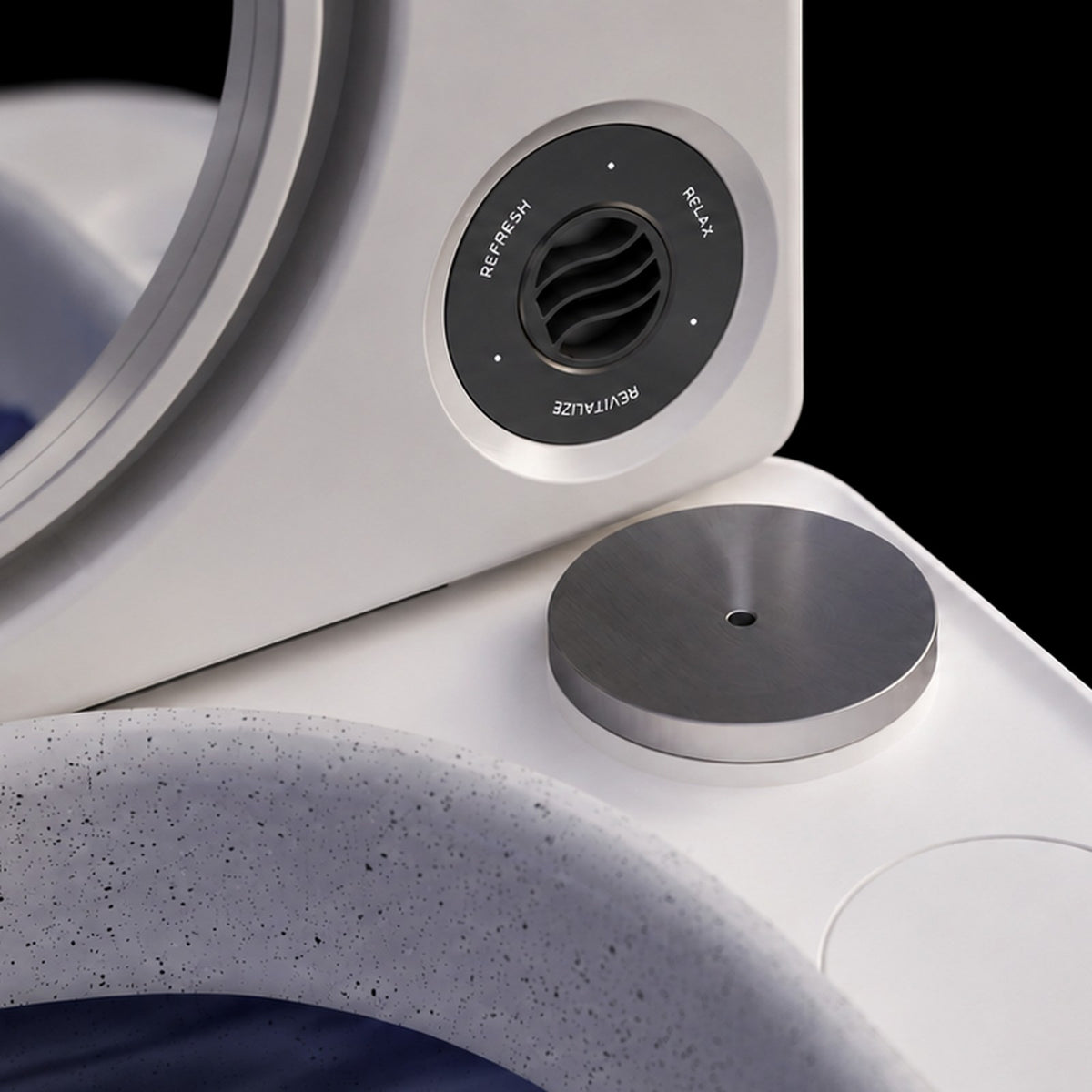 Close-up of the Frosteam Harmony aromatherapy dial and diffuser