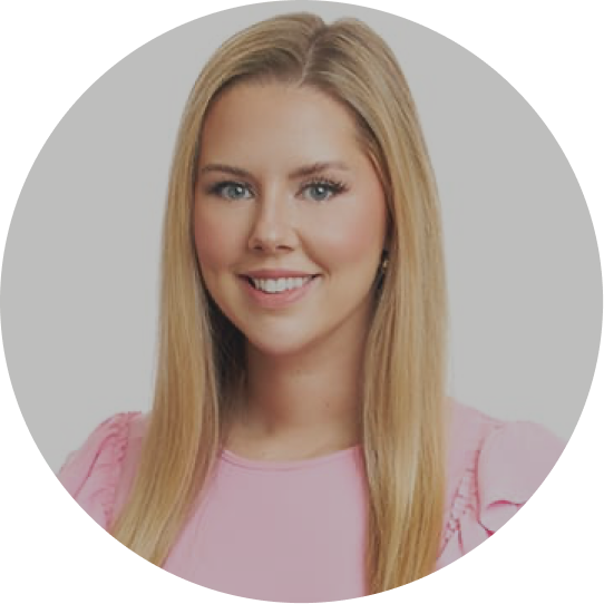 Glamour beauty expert highlighting cold therapy for skin tightening, de-puffing and glow-enhancing skincare